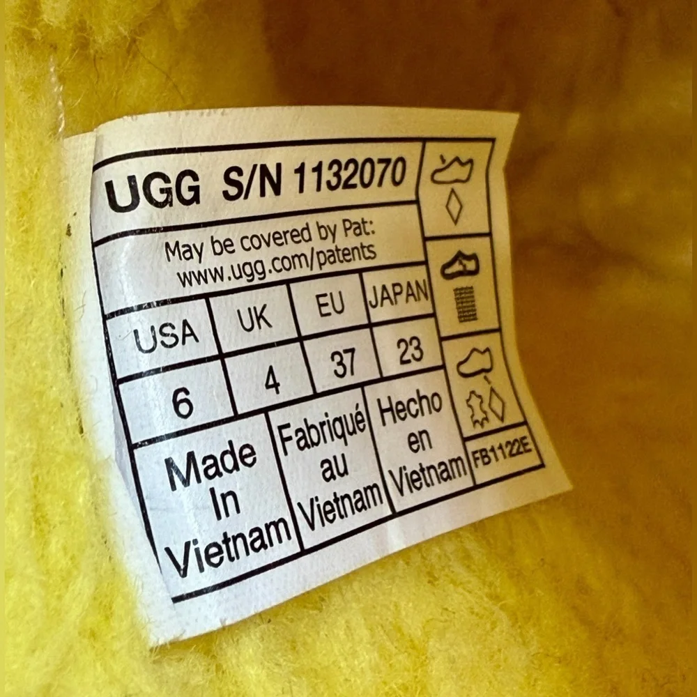UGG RAINCLOUD Canary CLEAR WATERPROOF RUBBER 1132070 Women’s Size 6 EUC